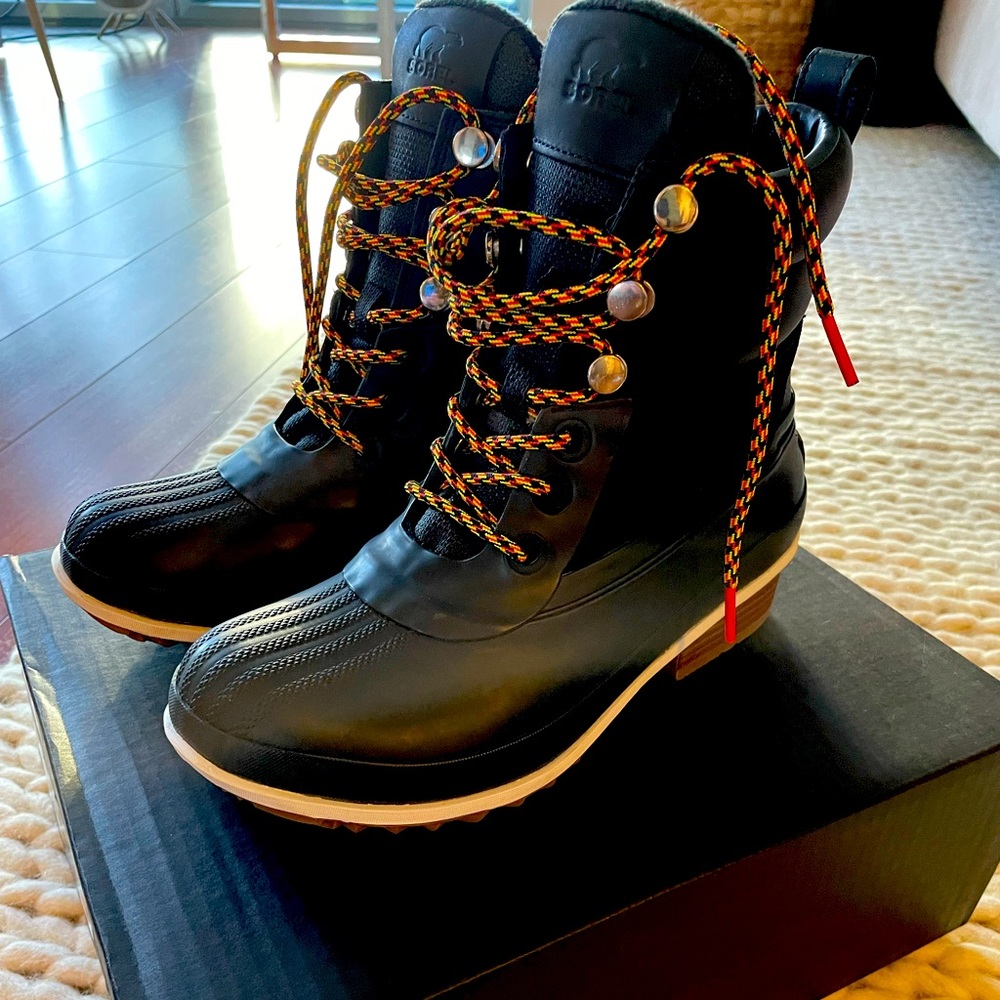 Sorel Women's Slimpack III Hiker Boot - NEW